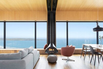 Sky House • Luxury Villa with Spa, Theater & Gym