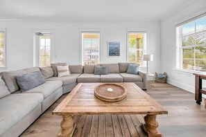 Smart TV, DVD player - ⭐Gulf Views~Walk 2 Beach~PRIVATE Pool~Huge Balcony~Kiwi Grove (Santa Rosa Beach)