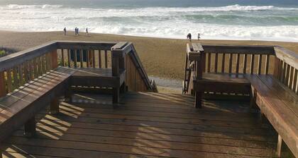 Location,Location!. Fido and Family friendly, Hot Tub, Fireplace,Gameroom,King