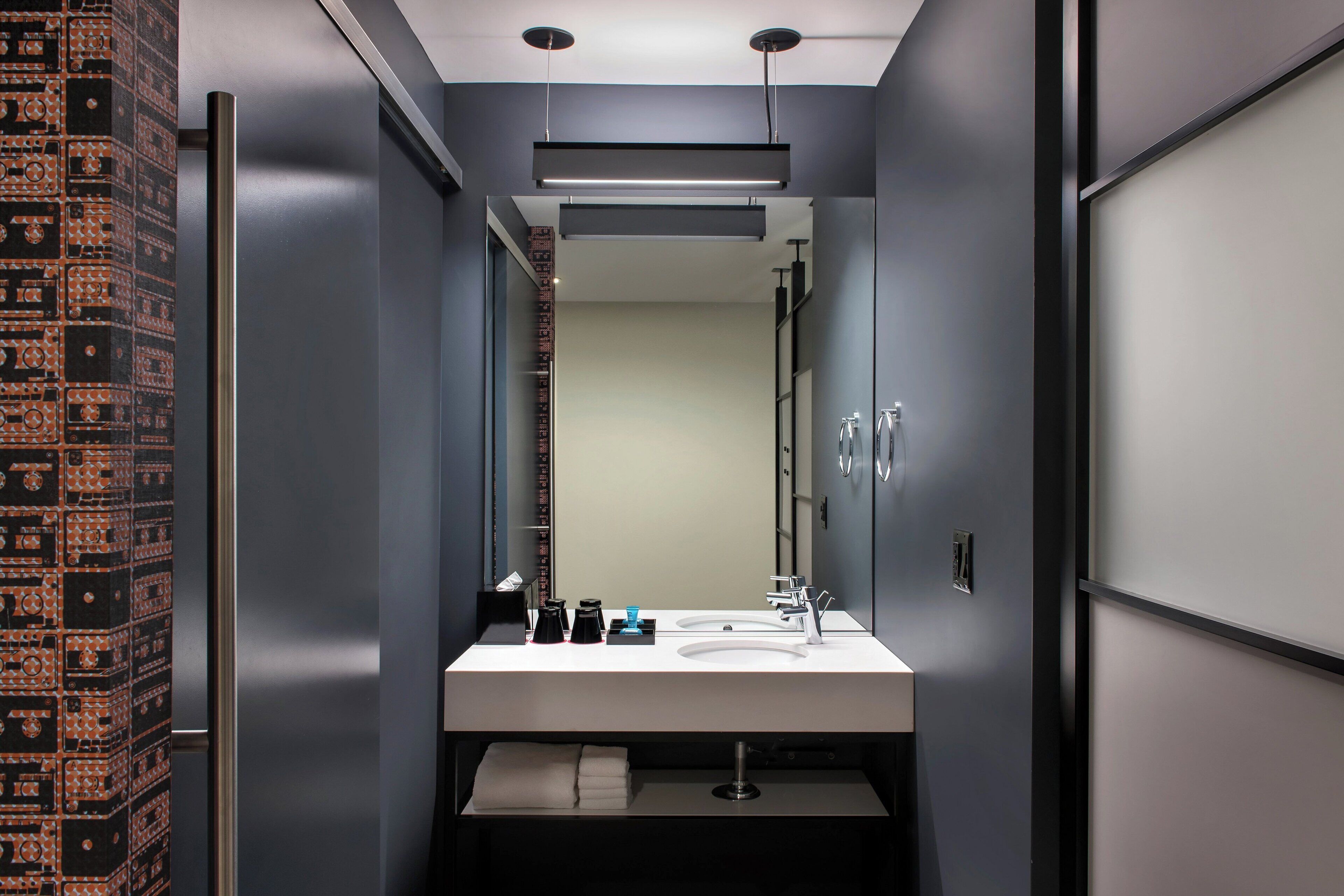 shower, rainfall showerhead, free toiletries, hair dryer