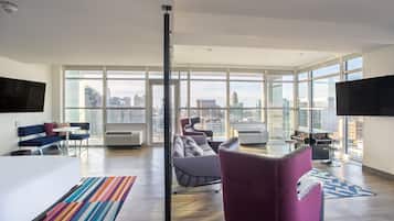 客房内保险箱、遮光窗帘、免费婴儿床、免费 WiFi