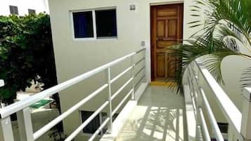 Habitación doble familiar, 1 habitación, para no fumadores | 1 habitación, minibar y cortinas blackout