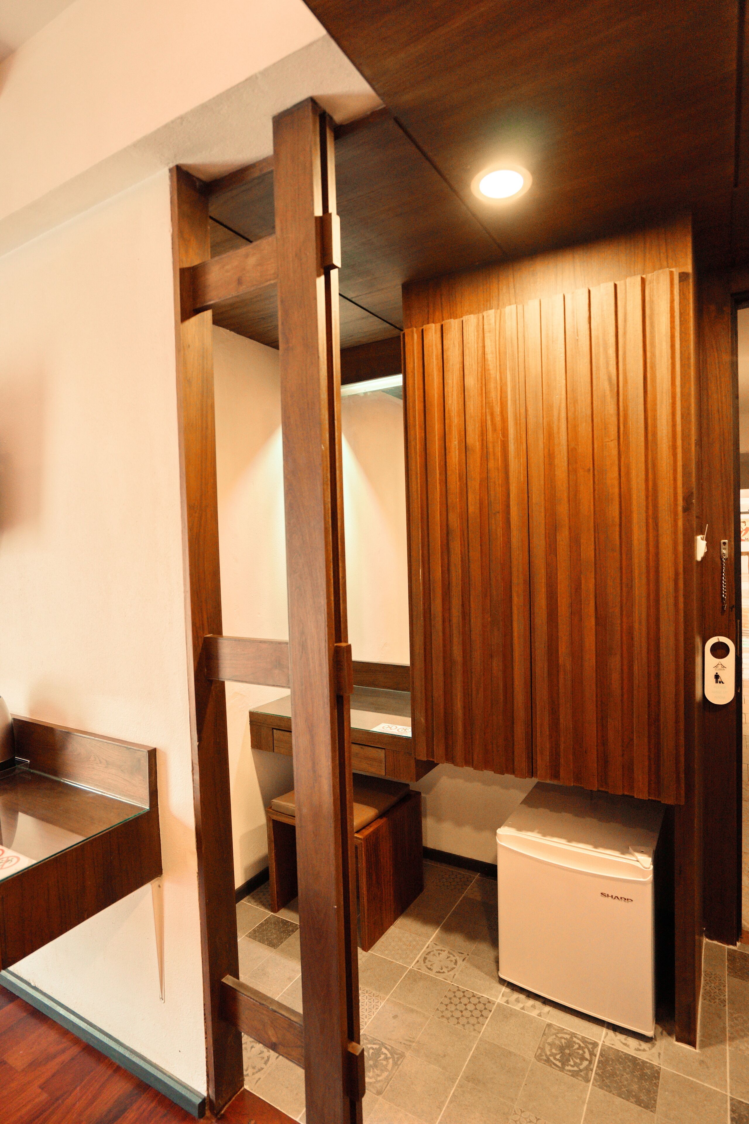 superior room, 1 king bed, non smoking | blackout curtains, free wifi, bed sheets