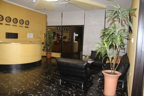 Interior entrance - Hotel Georgia (Tbilisi)