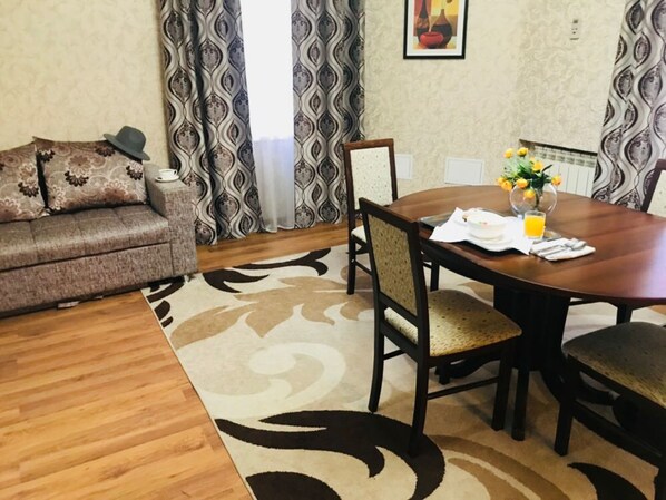 Suite | Bettwäsche aus ägyptischer Baumwolle, hochwertige Bettwaren, Zimmersafe