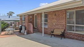 Terrace/patio - Hidden Gem - Unit 2 Hart Street 25 (Bermagui)
