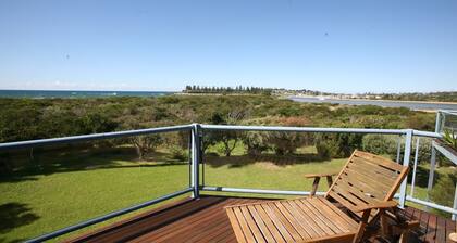 Breakwater 1 - 1 Narira Street- Beachfront Bermagui