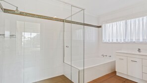 Shower, towels