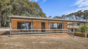 Unclassified image, 3 of 14, button - Cuttagee Beach Cottage 1 - Tathra Bermagui Rd 3521 (Barragga Bay)