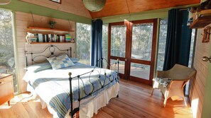 2 bedrooms, desk, iron/ironing board