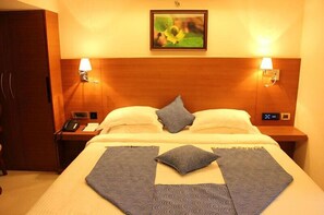 Classic Double or Twin Room, 1 King Bed, Non Smoking | In-room safe, iron/ironing board, free WiFi, bed sheets - Moskva Hotel (Madurai)