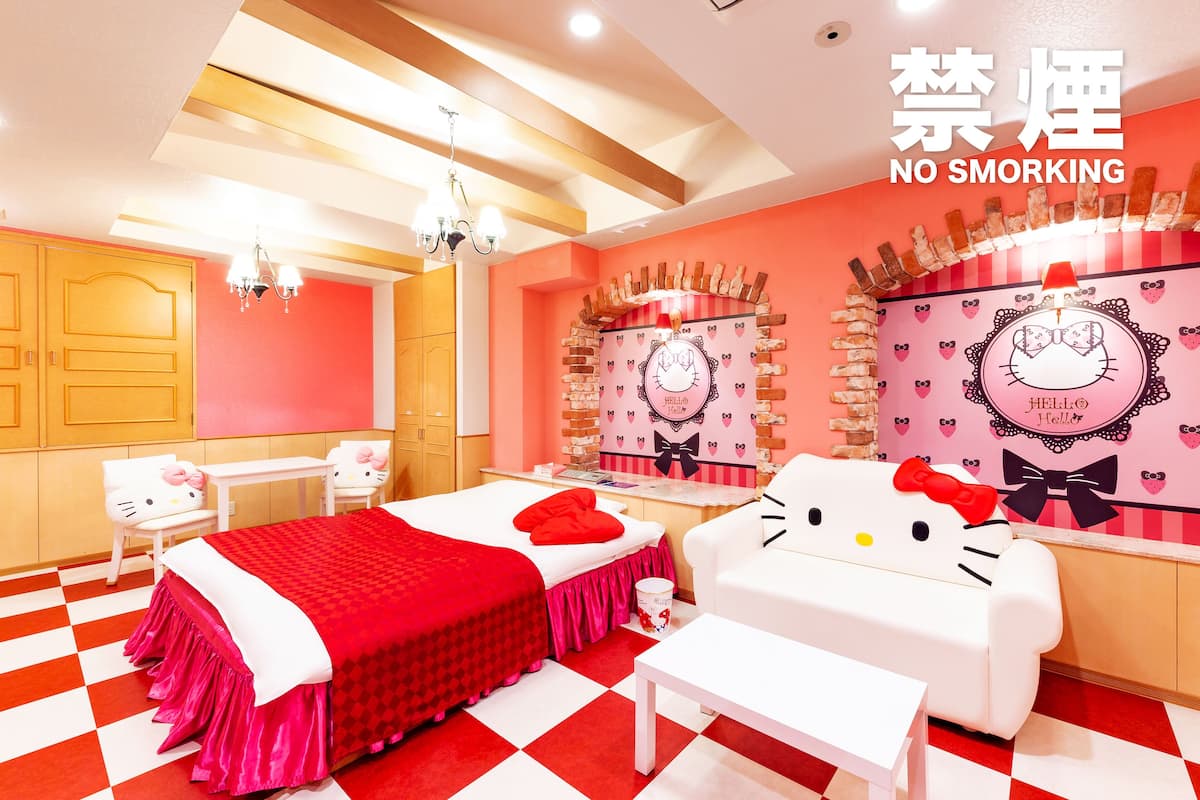 Deluxe Double Room, Non Smoking | Down comforters, soundproofing, WiFi (free), bed sheets