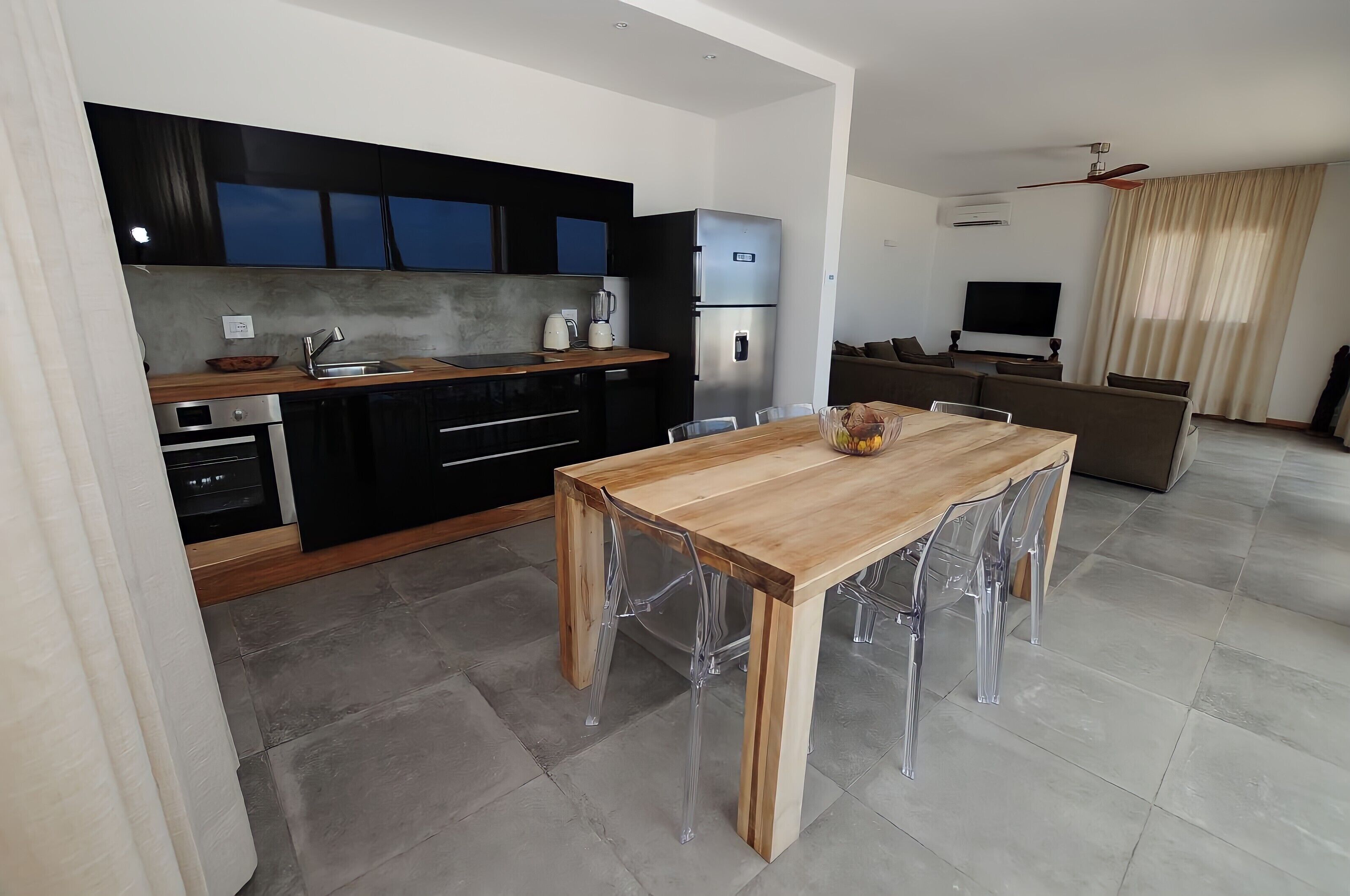 Căn hộ Cao cấp, 3 phòng ngủ, quang cảnh biển (Moja) | Bếp riêng | Tủ lạnh, lò vi sóng, lò nướng, bếp nấu 