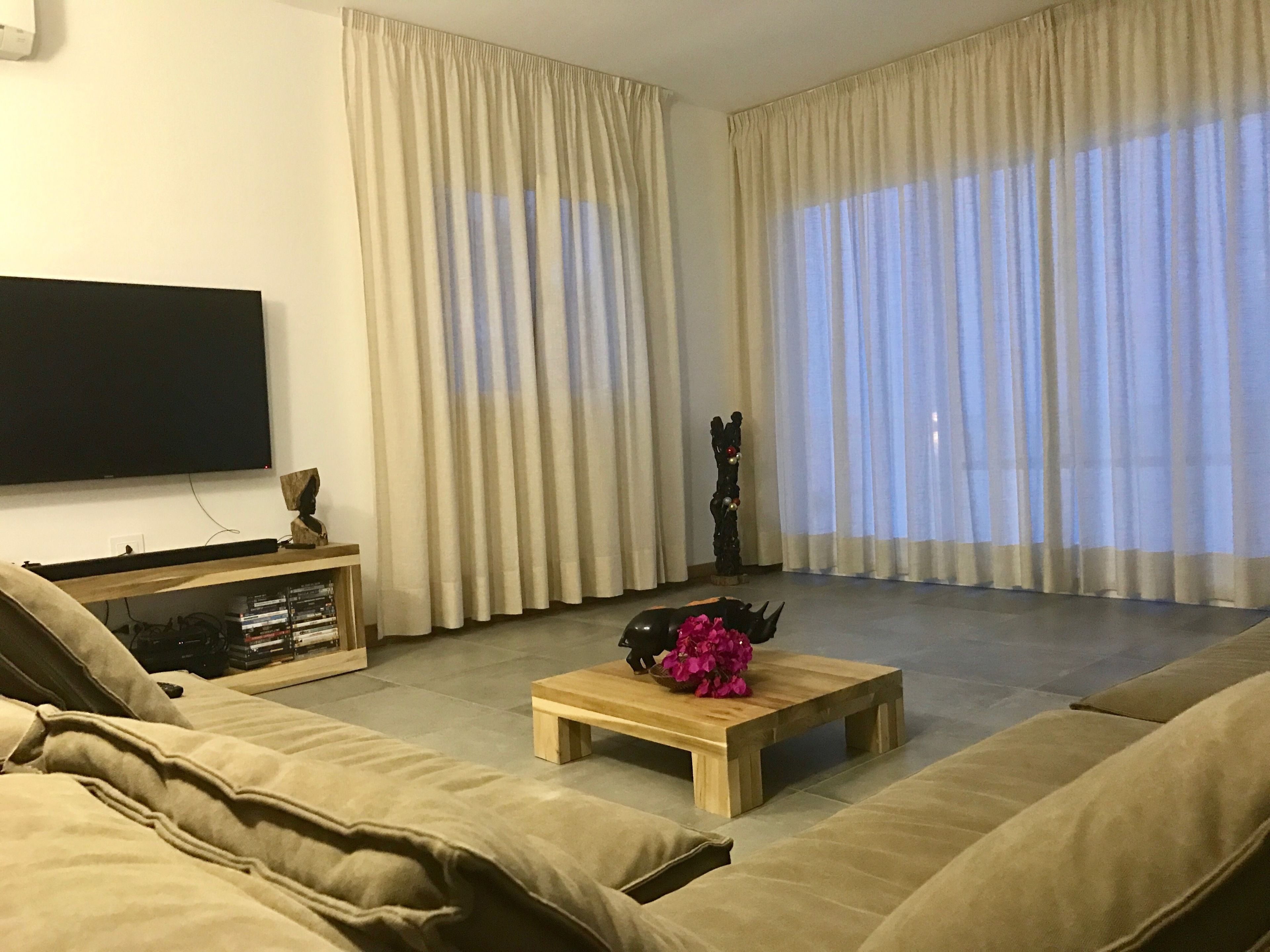 Căn hộ Cao cấp, 3 phòng ngủ, quang cảnh biển (Moja) | TV