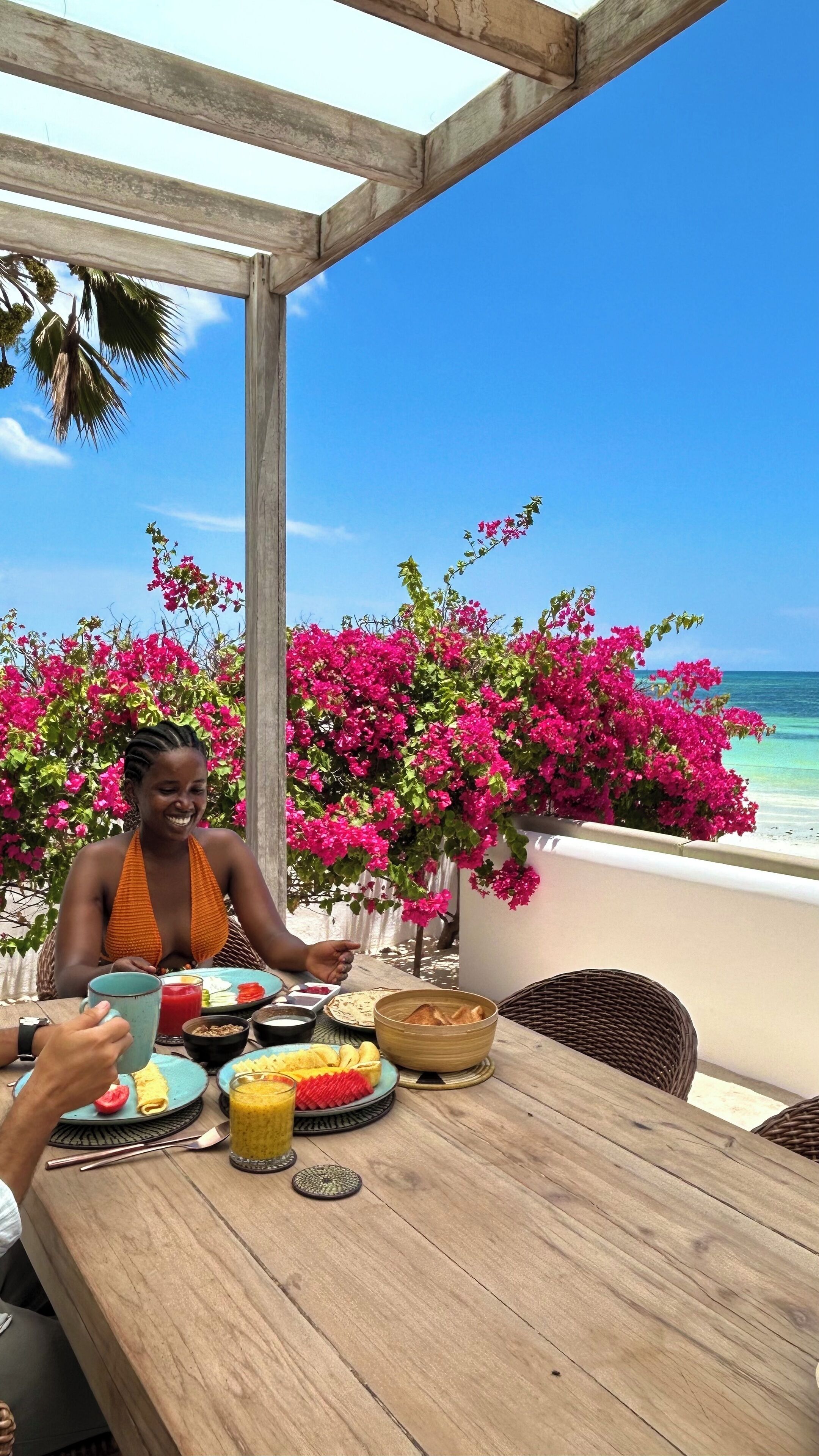 Petit déjeuner complet compris tous les jours