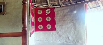 Grassroots Cottages & Tours