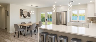 GLAM RESORT STYLE LUXURY IN OLD TOWN SCOTTSDALE. DUAL PRIMARY BDRMS. HEATED POOL