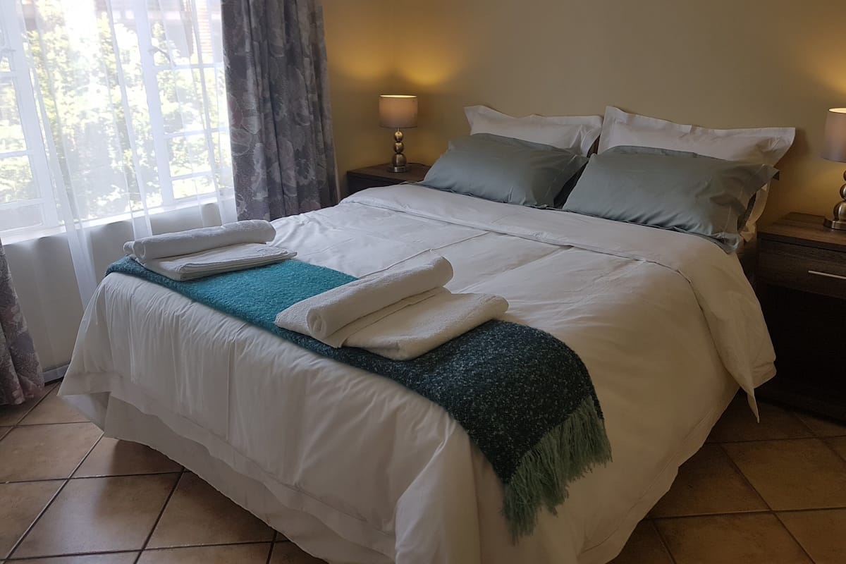 Family Apartment | 3 bedrooms, iron/ironing board, free WiFi, bed sheets