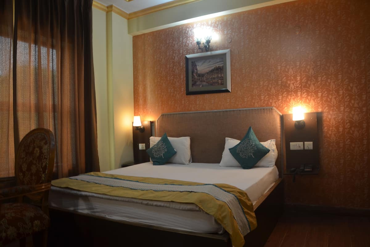 1 bedroom, desk, free WiFi
