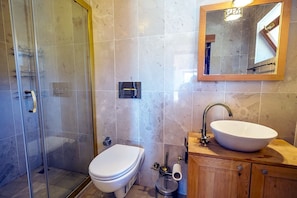 Villa, 2 Bedrooms | Bathroom