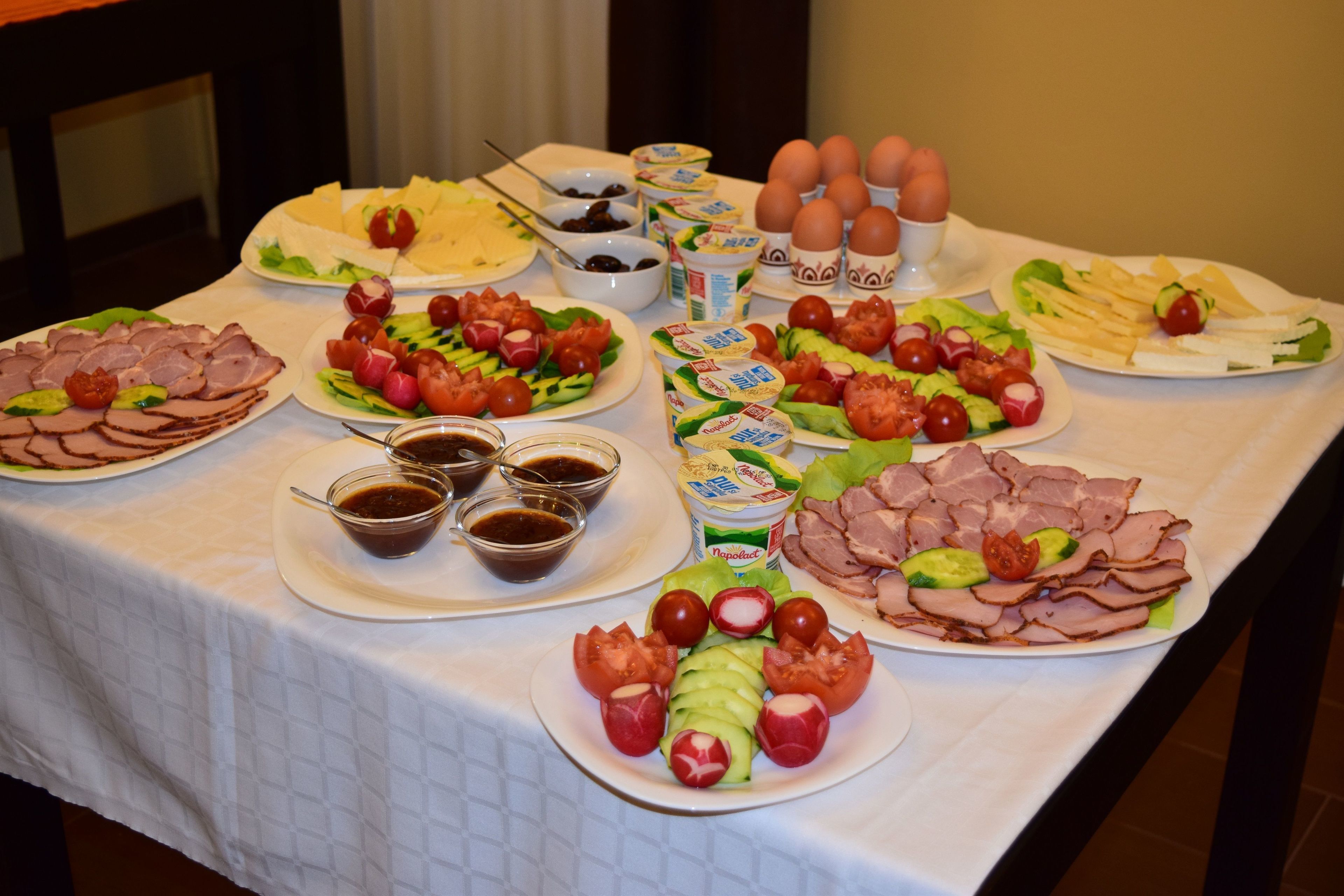 Daily continental breakfast for a fee