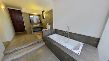Ensemble douche/baignoire, baignoire relaxante profonde