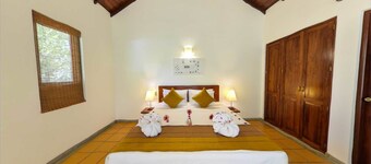 Ehalagala Lake Resort