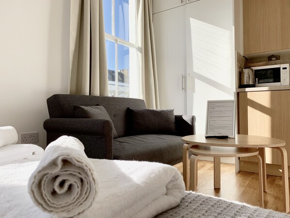 Double Room (8 Ifield Road)