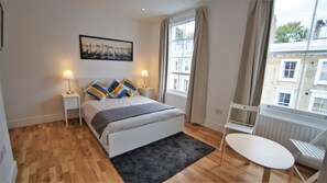 Double Room (8 Ifield Road)