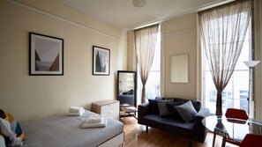 Classic Apartment, 1 Double Bed, Non Smoking, Ensuite | Premium bedding, iron/ironing board, free WiFi, bed sheets - Crawford Street (London)