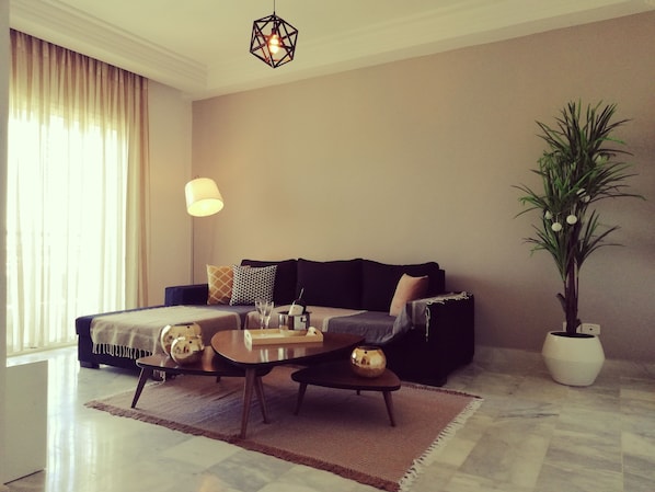 อพาร์ทเมนท์, 1 ห้องนอน, ปลอดบุหรี่ | บริเวณนั่งเล่น | ทีวีจอพลาสมา