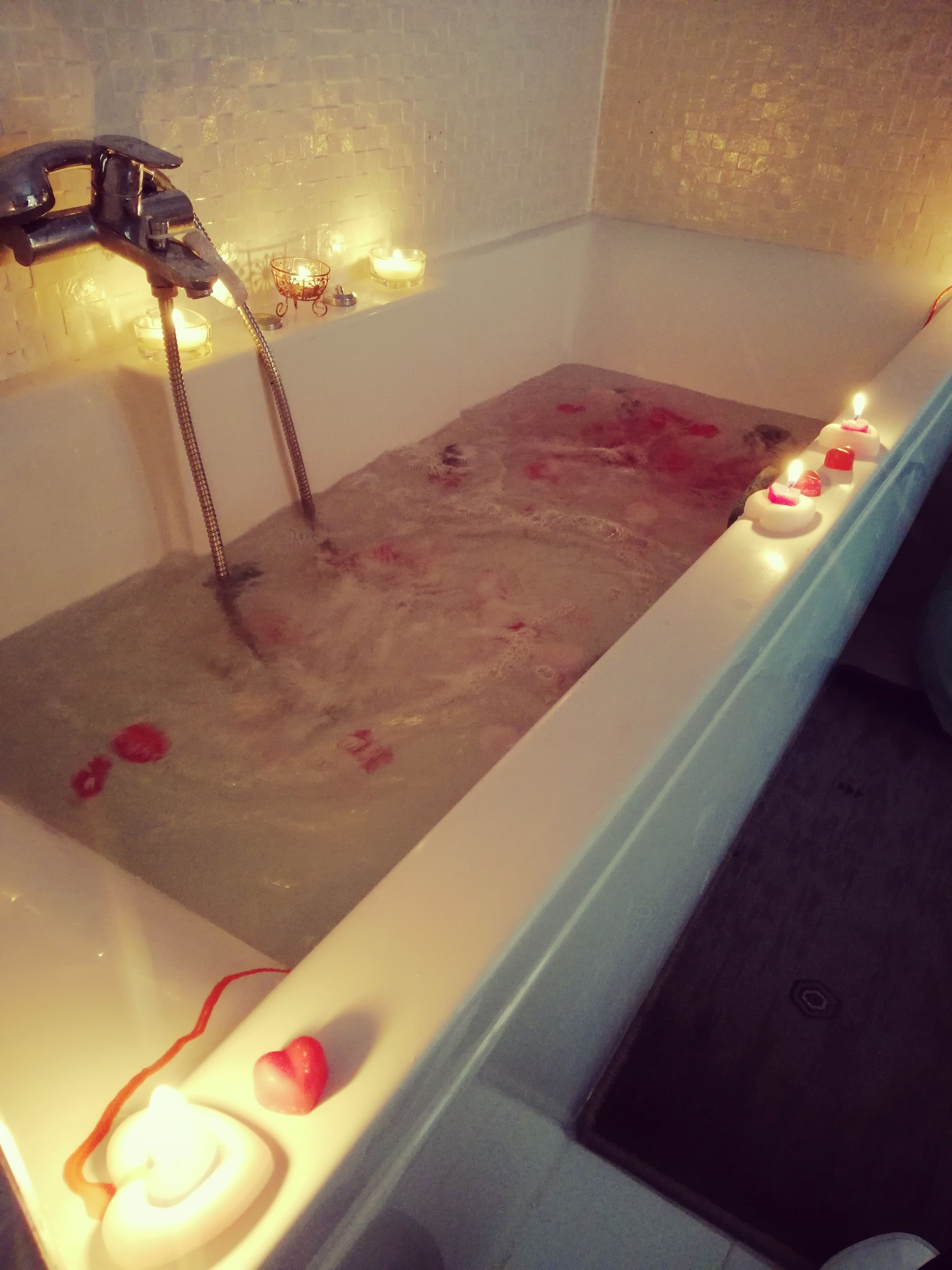 apartment, 1 bedroom, non smoking | deep-soaking bathtub