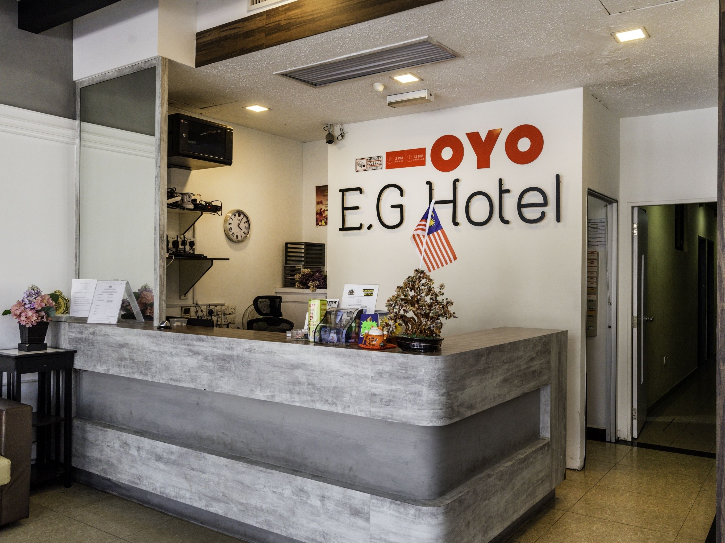Photo - Super OYO 494 EG Hotel