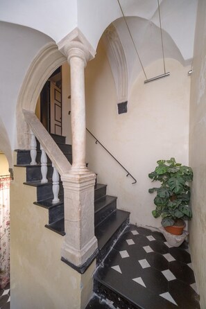 Building design - affittacamere San Lorenzo B&B (Genoa)