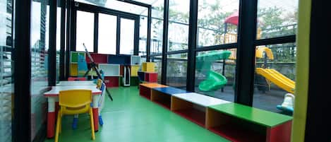 Children’s play area – indoor