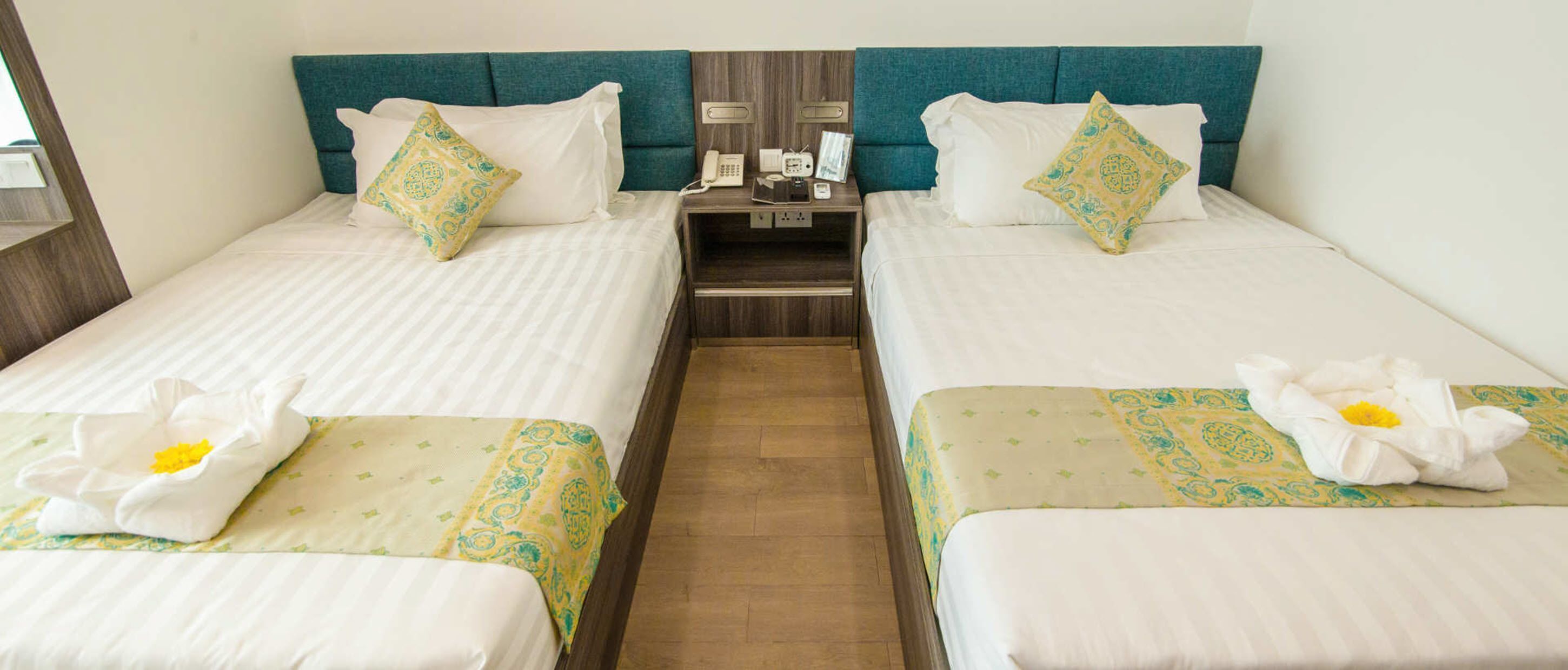 Egyptian cotton sheets, premium bedding, in-room safe, desk