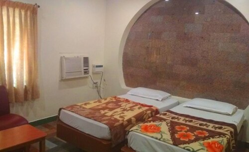 Krishna Tourist Home