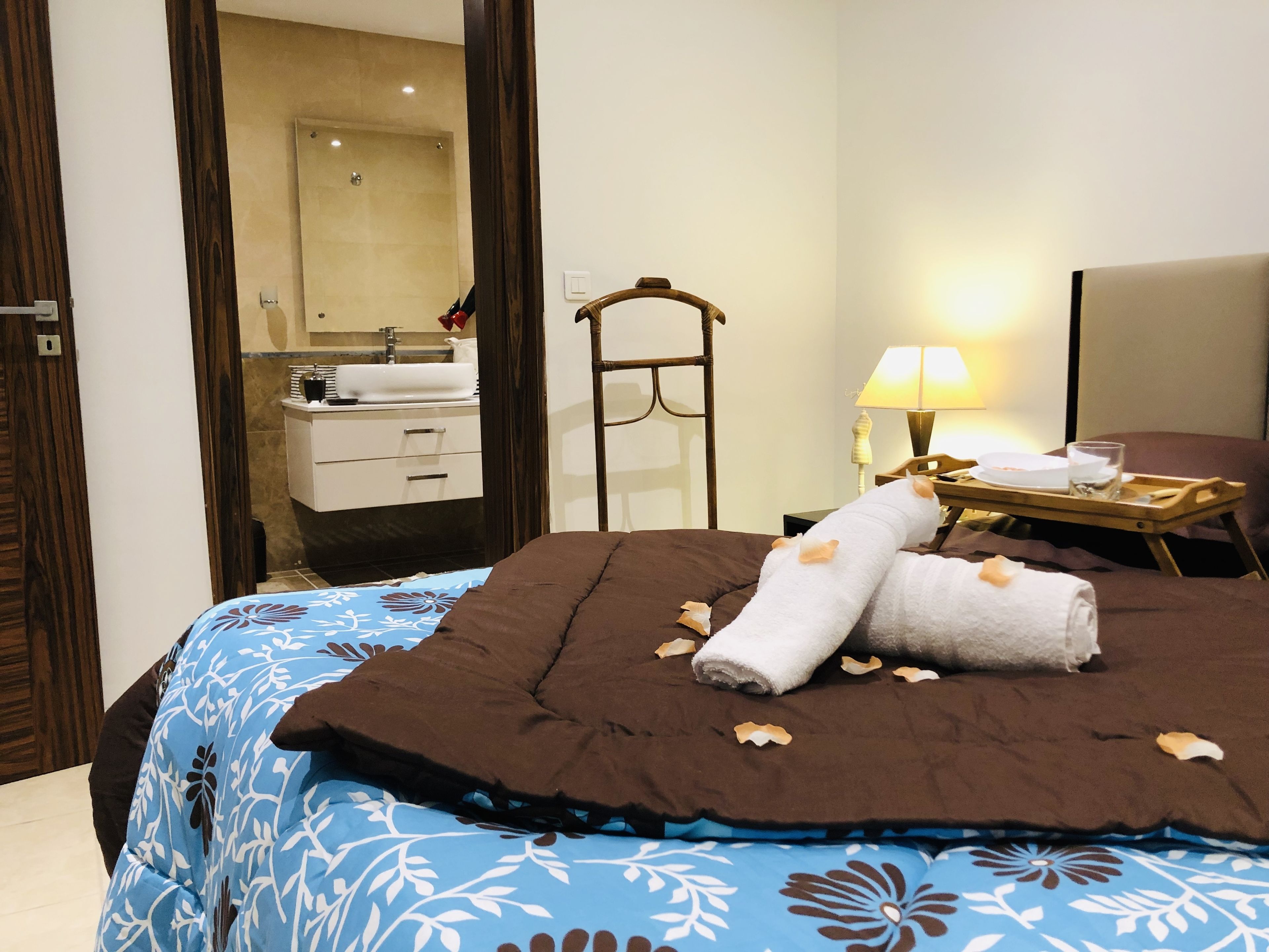 apartment | 1 bedroom, frette italian sheets, premium bedding, down duvets