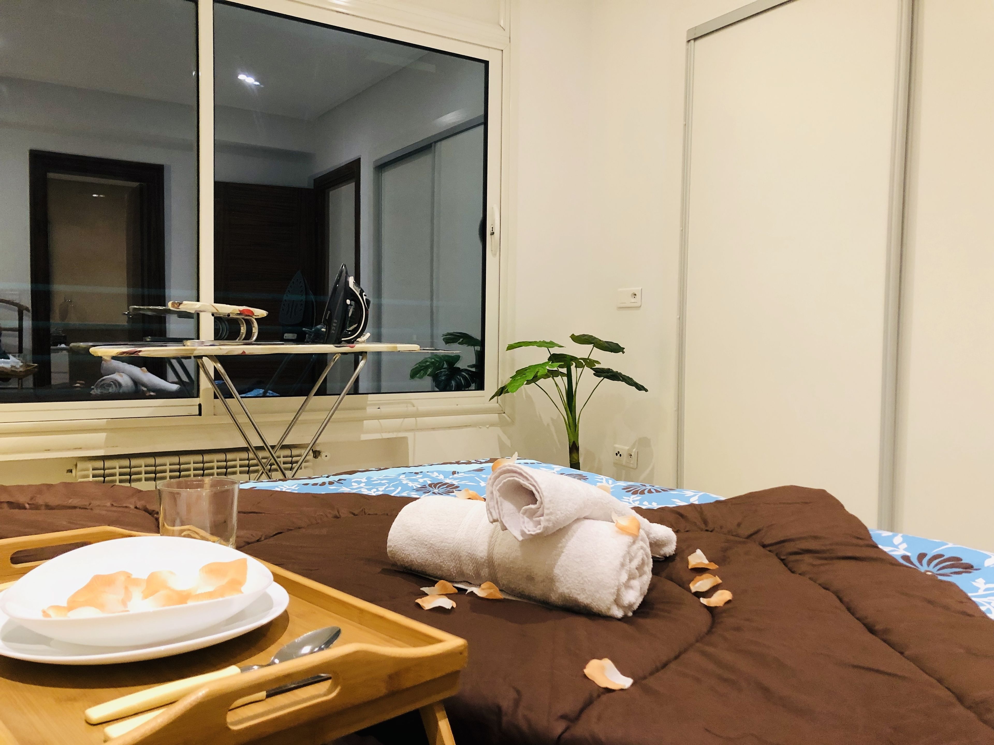 apartment | 1 bedroom, frette italian sheets, premium bedding, down duvets