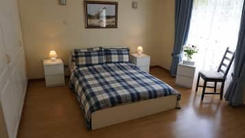 Comfort House, Multiple Beds, Non Smoking, Garden View | Free WiFi, bed sheets