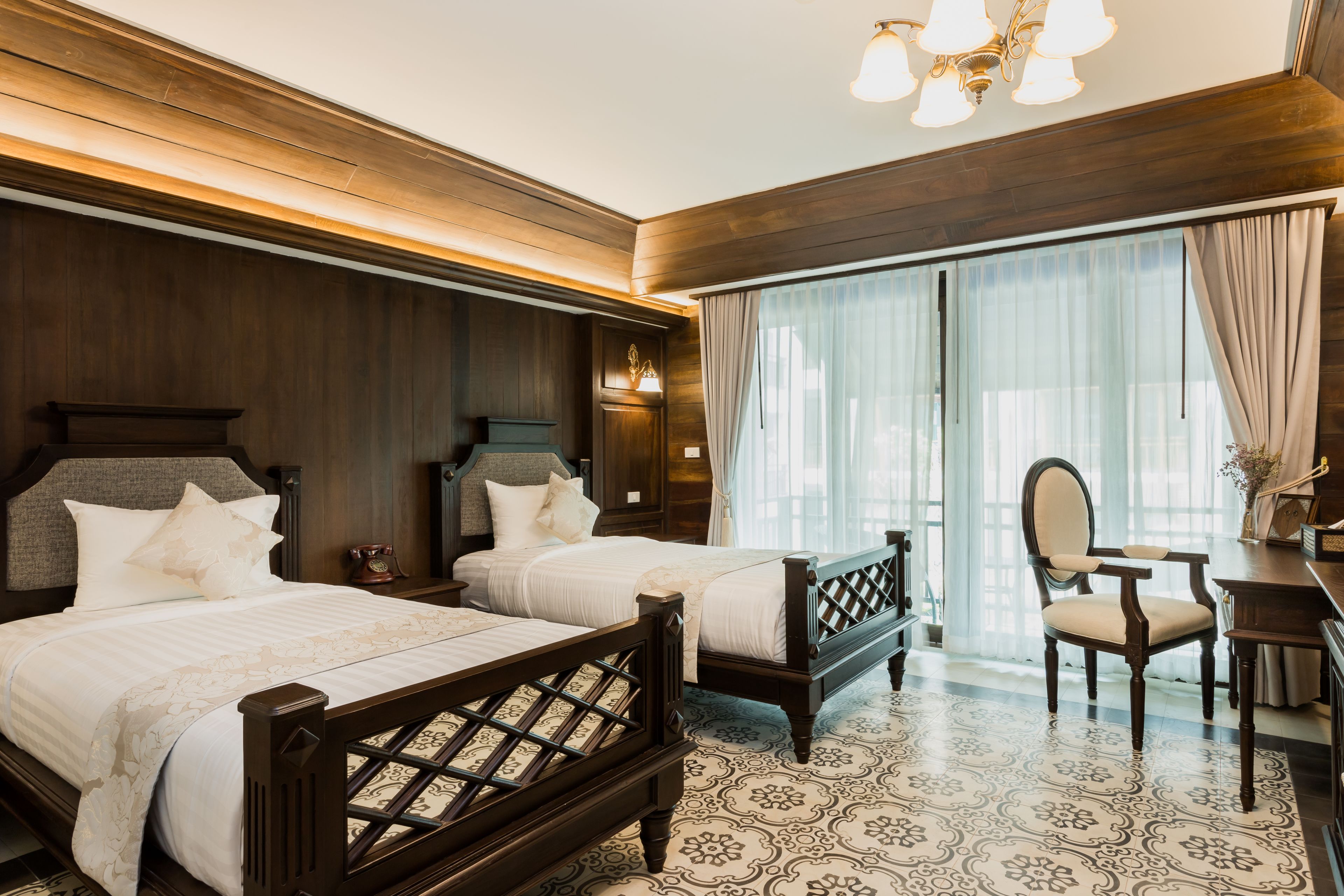 deluxe colonial twin | 1 bedroom, premium bedding, minibar, in-room safe