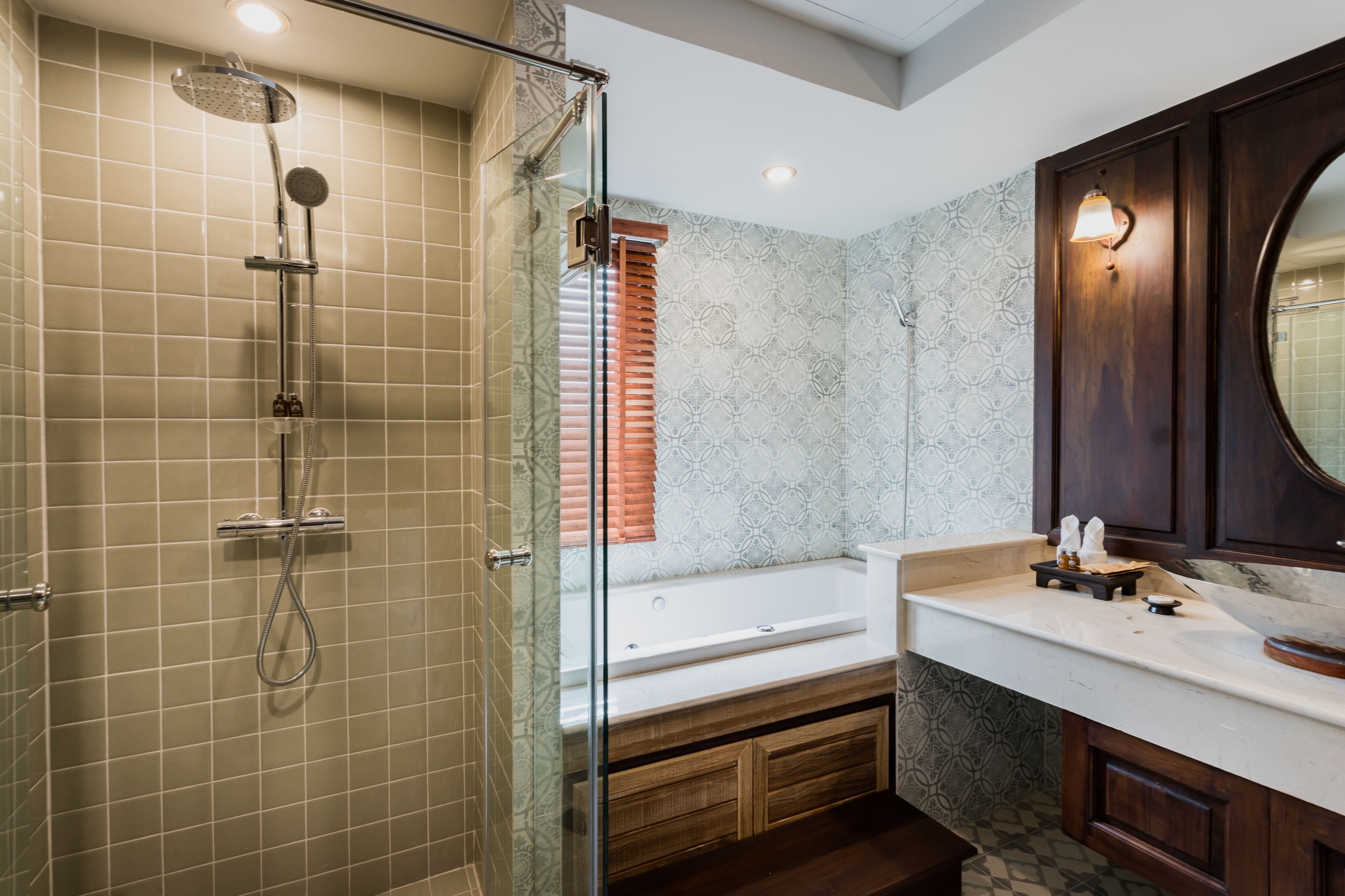 grand colonial | bathroom | separate bathtub and shower, deep-soaking bathtub, free toiletries
