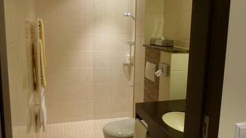 Dusche, kostenlose Toilettenartikel, Haartrockner