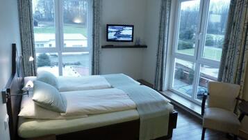 Double Room | Free WiFi, bed sheets