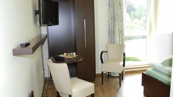 Single Room | Free WiFi, bed sheets