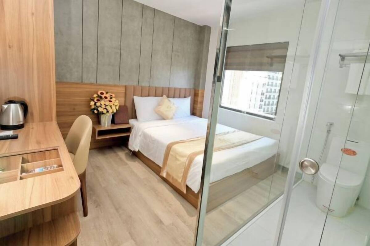 1 quarto, escrivaninha, Wi-Fi de cortesia, roupa de cama