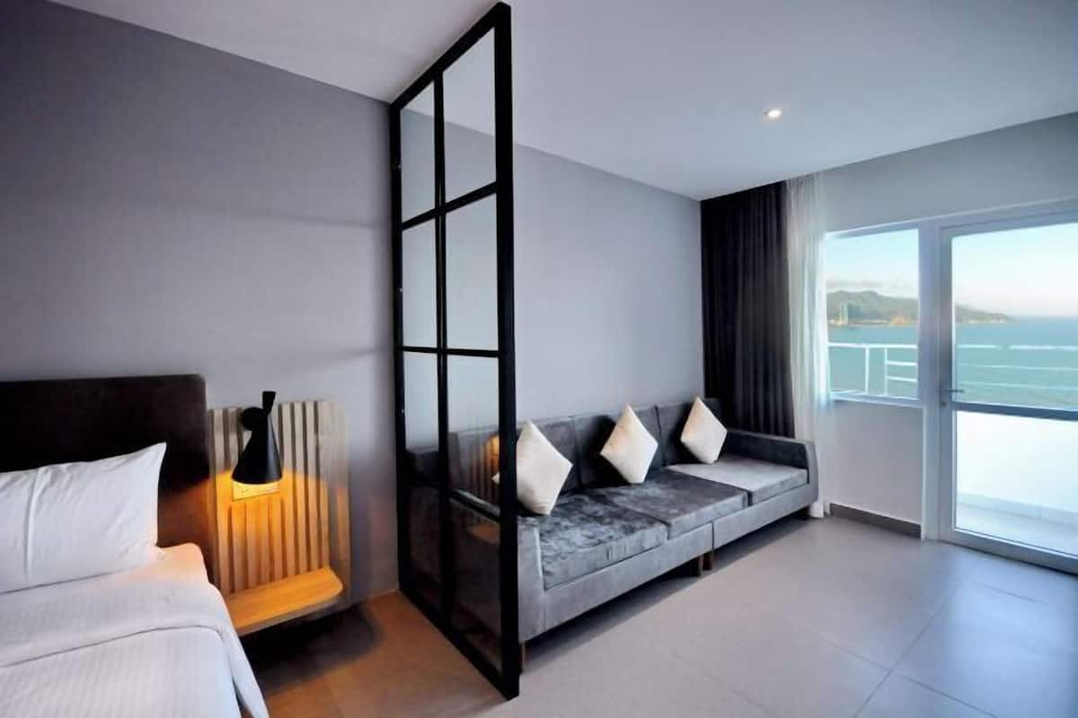 Literie de qualité supérieure, surmatelas, minibar