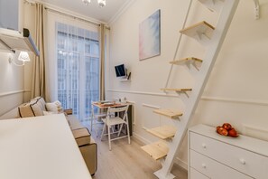 Standard Studio, Balcony (for 4 adults) - Sokroma Elegant Aparts (St. Petersburg)
