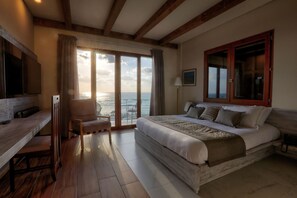 蜜月套房, 1 張特大雙人床 | 迷你吧、客房內保險箱、書桌、折疊床/加床