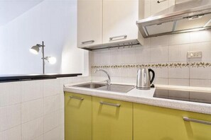Microwave, stovetop